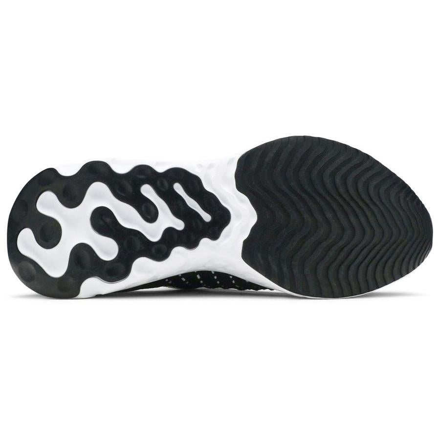 Women’s Nike React Phantom Run Flyknit 2 'Black White'