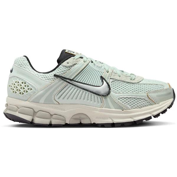 Women's Nike Zoom Vomero 5 'Light Silver Chrome'