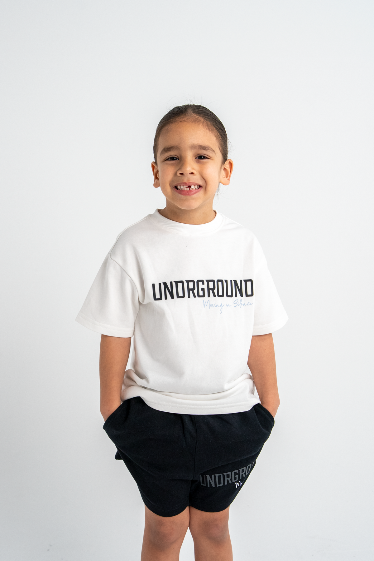 UG MOVING SILENCE KIDS TEE 'SNOW'