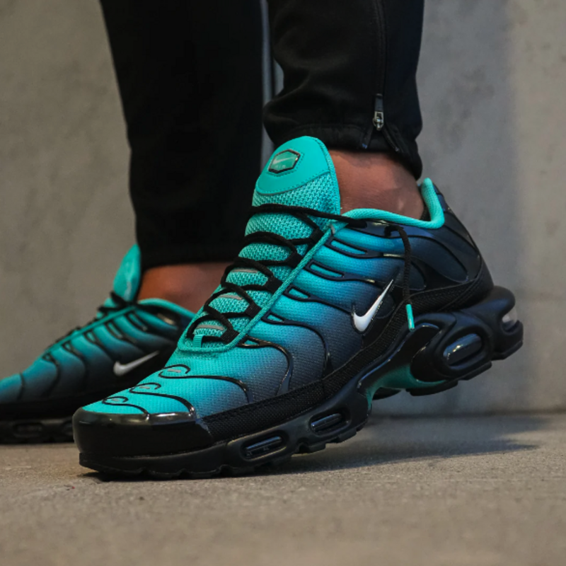 Men's Nike Air Max Plus TN 'BLACK AQUA GRADIENT'