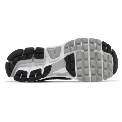Men's Nike Vomero 5 'Metallic Silver Black'