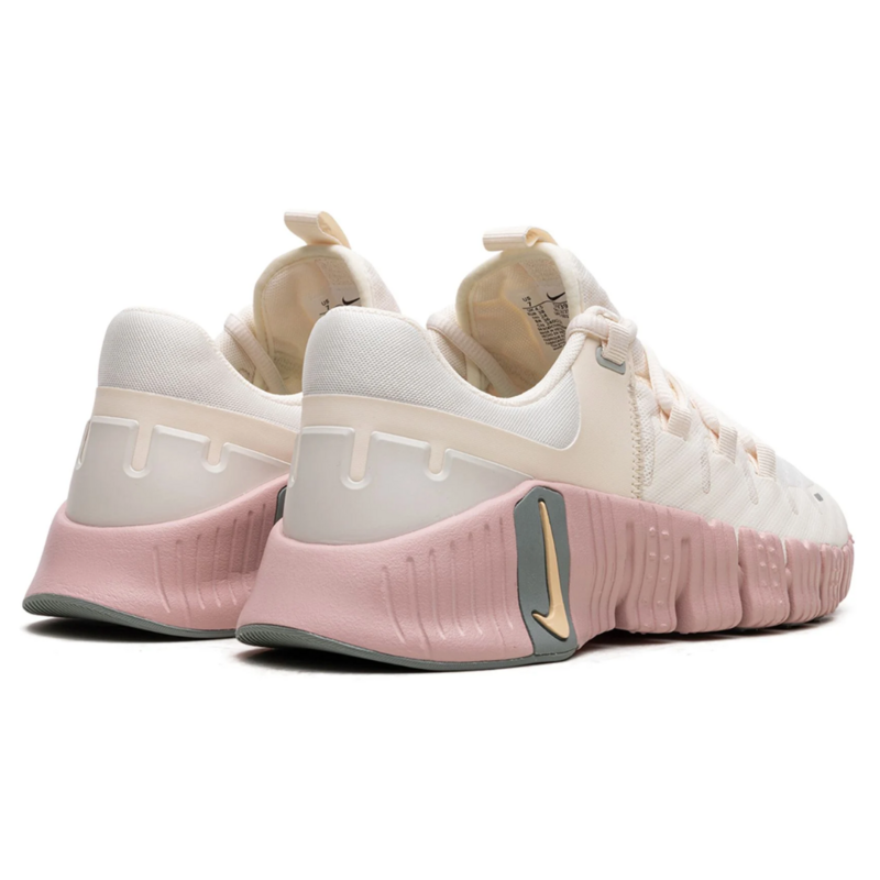 Women's Nike Free Metcon 5 'Ivory Ice Peach'